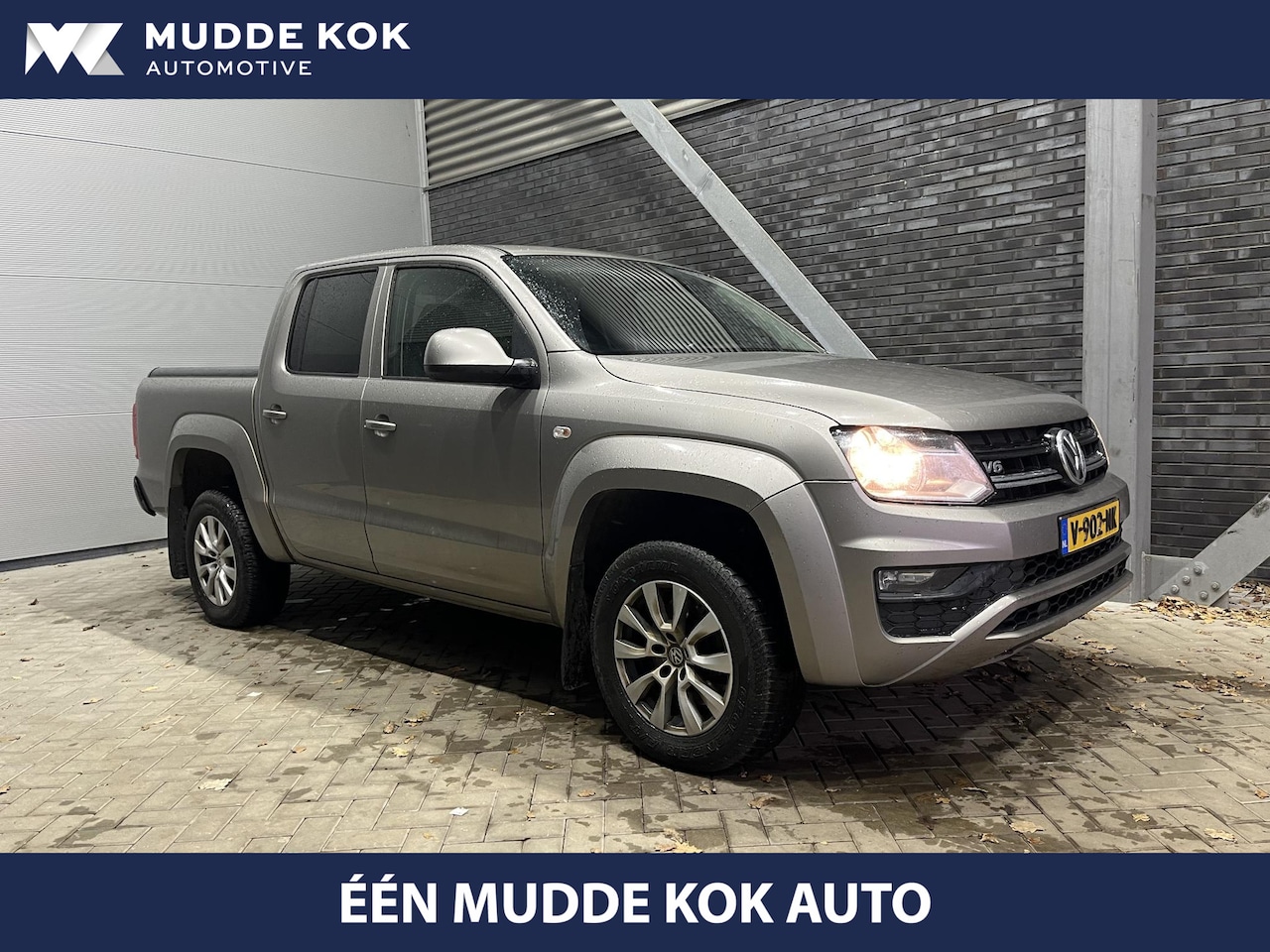 Volkswagen Amarok - 3.0 TDI 4Motion Plus Cab Comfortline | Automaat | Trekhaak | Camera | Apple Carplay - AutoWereld.nl