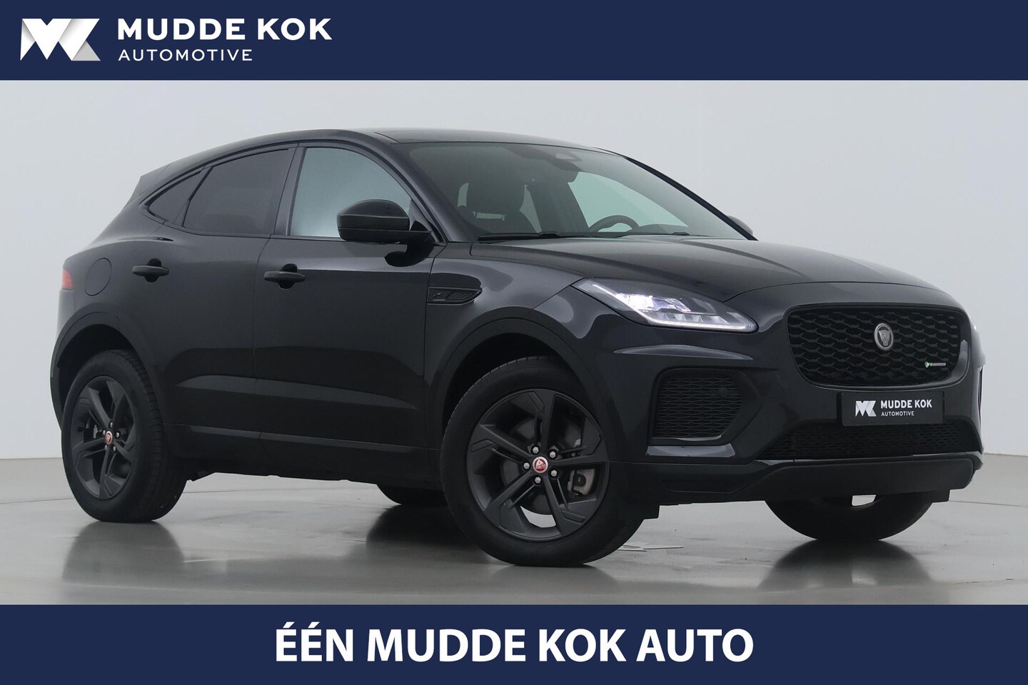 Jaguar E-Pace - P300e AWD R-Dynamic Black | Panoramadak | ACC | Stoelverwarming | Keyless - AutoWereld.nl