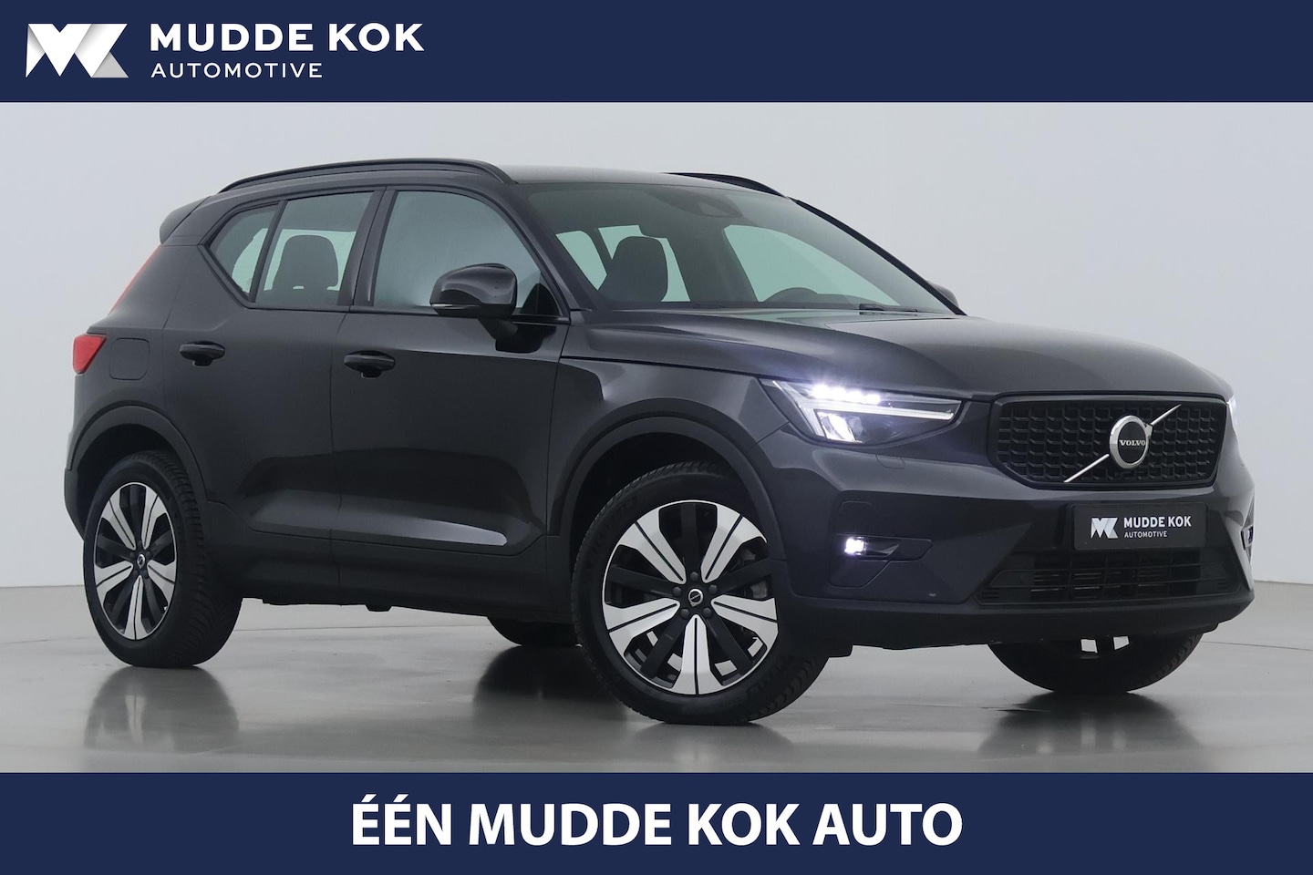 Volvo XC40 - T4 Recharge Plus Dark | harman/kardon | Stoel+stuurverwarming | Camera | Keyless | 19 Inch - AutoWereld.nl