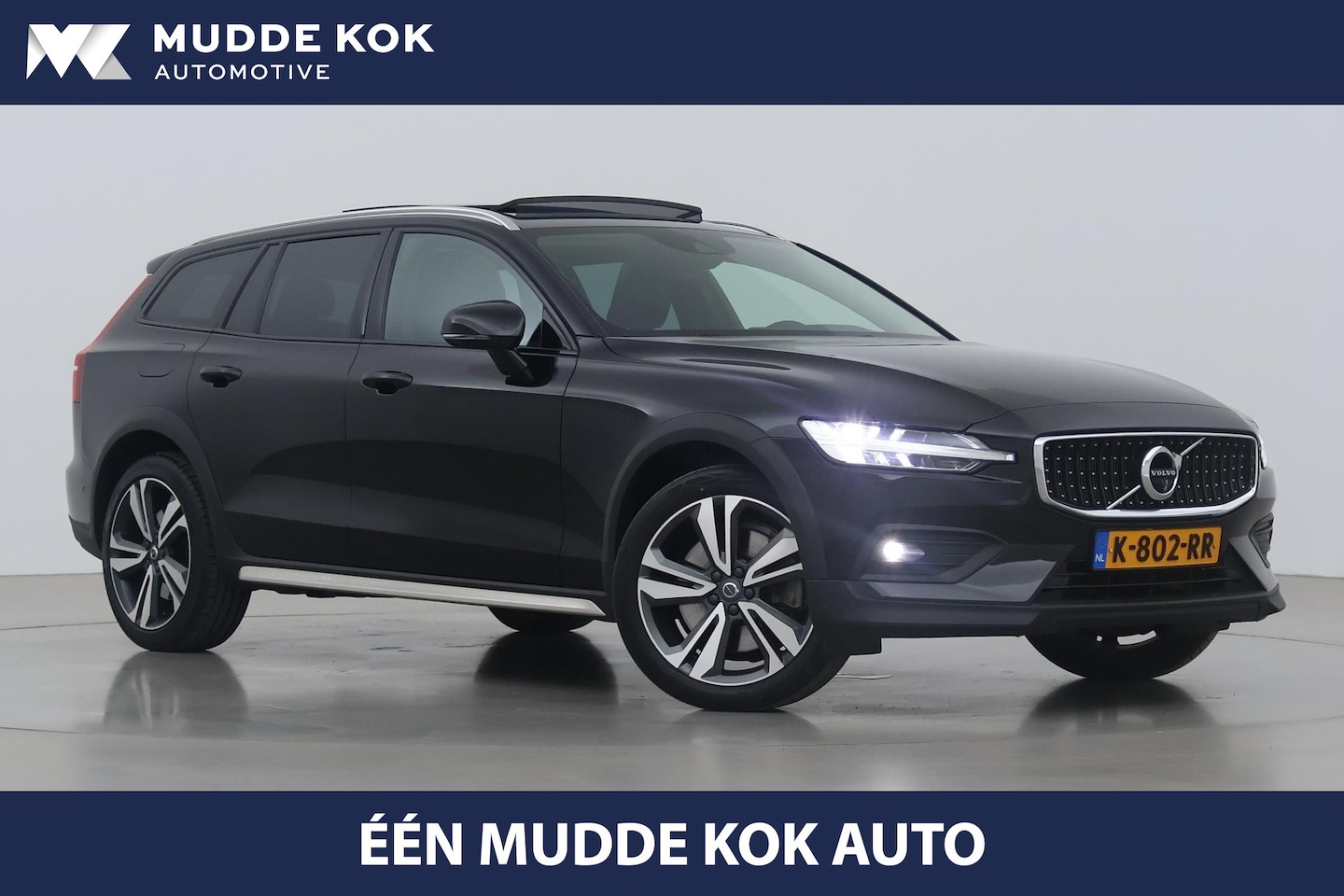 Volvo V60 Cross Country - B5 AWD Pro | Bowers&Wilkins | Massage+Ventilatie | 360° Camera | Trekhaak | Panoramadak - AutoWereld.nl