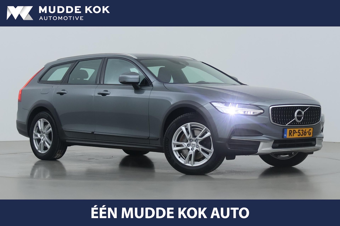 Volvo V90 Cross Country - D4 AWD | ACC | BLIS | Stoel+Stuurverwarming | Apple Carplay | Leder | Elek. Achterklep - AutoWereld.nl