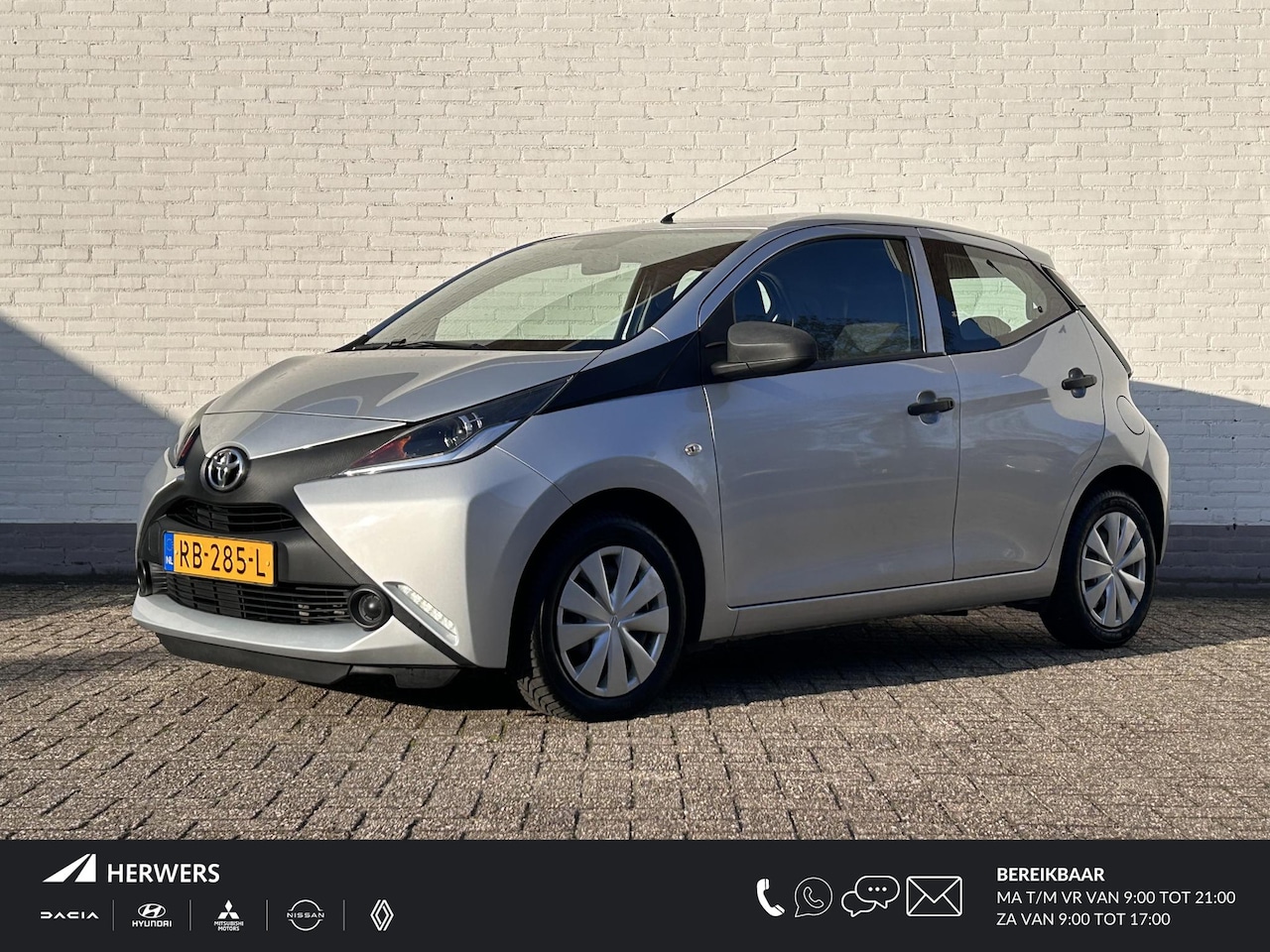 Toyota Aygo - 1.0 VVT-i x-fun / Airco / Bluetooth / Snelheids Limiter / LED / Elektrische raambediening - AutoWereld.nl