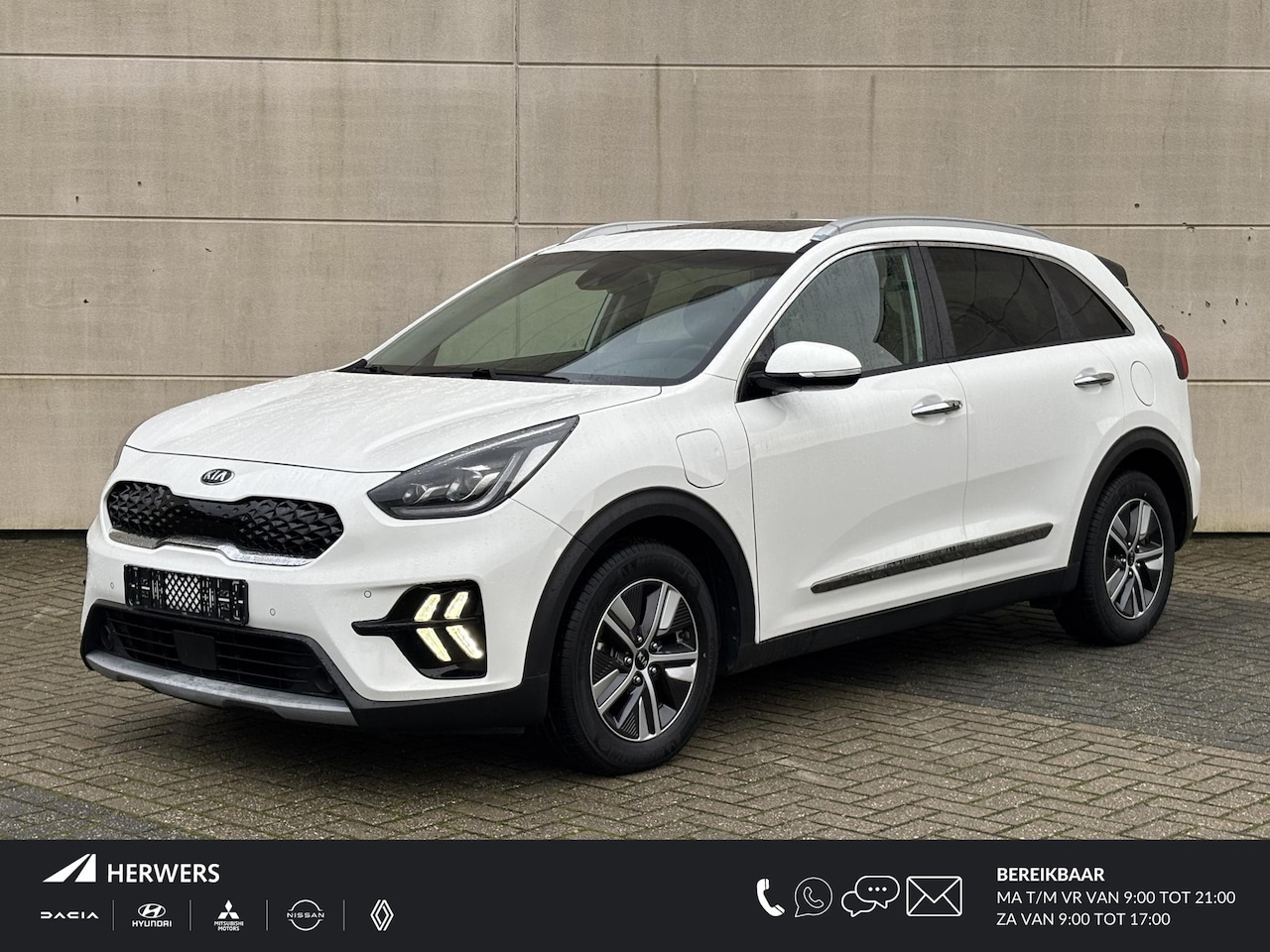 Kia Niro - 1.6 GDi PHEV ExecutiveLine Automaat / Schuif-/ kanteldak / Lederen bekleding / Adaptieve c - AutoWereld.nl