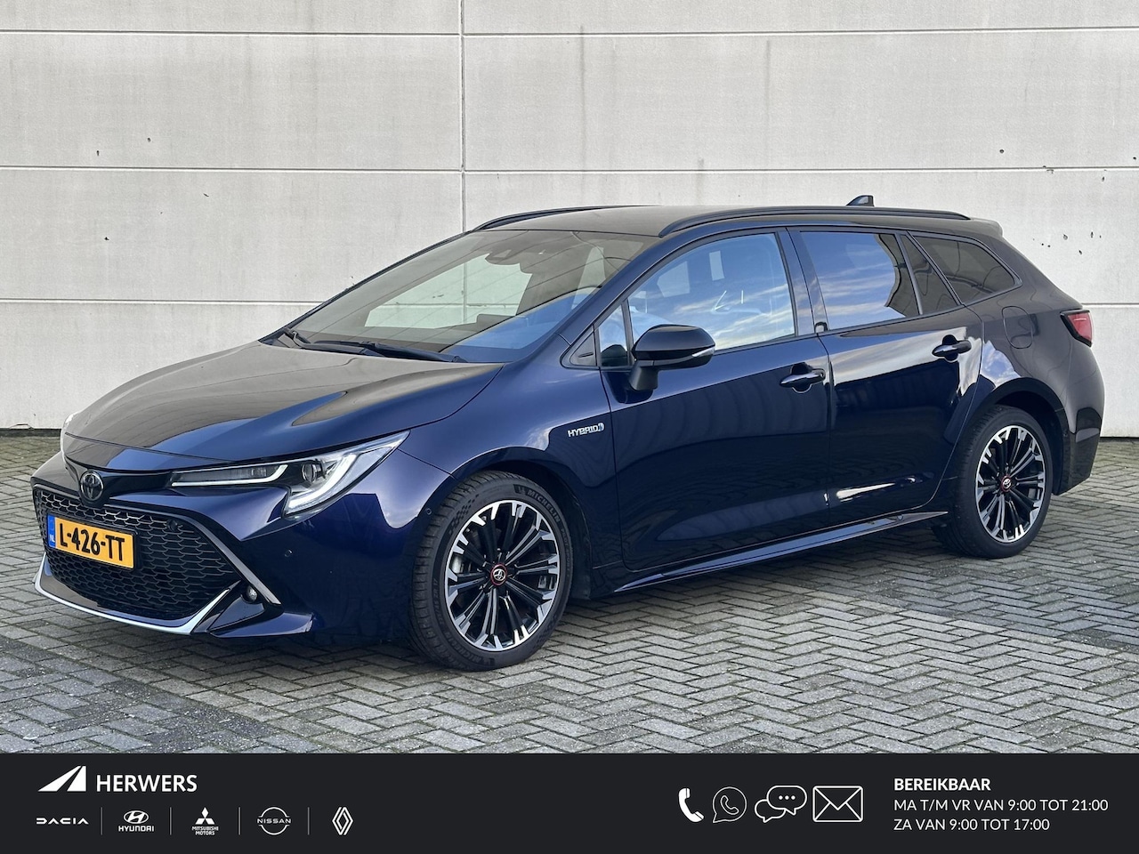 Toyota Corolla Touring Sports - 1.8 Hybrid GR-Sport / Automaat / Apple carplay & Android auto / Stoelverwarming / Achterui - AutoWereld.nl