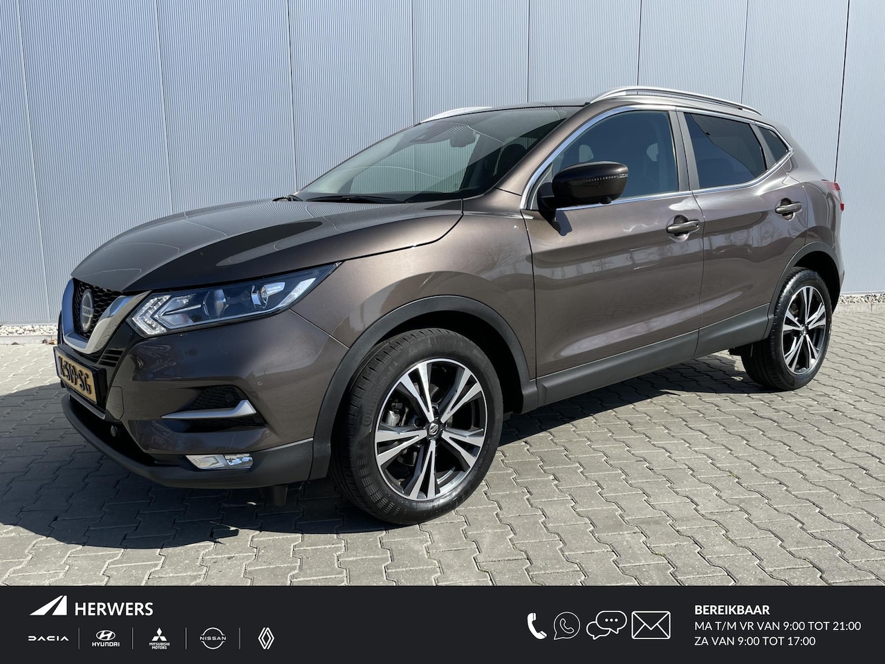 Nissan Qashqai - 1.3 DIG-T Business Edition / Automaat / Navigatie / Cruise Control / 360 Camera / Panorama - AutoWereld.nl