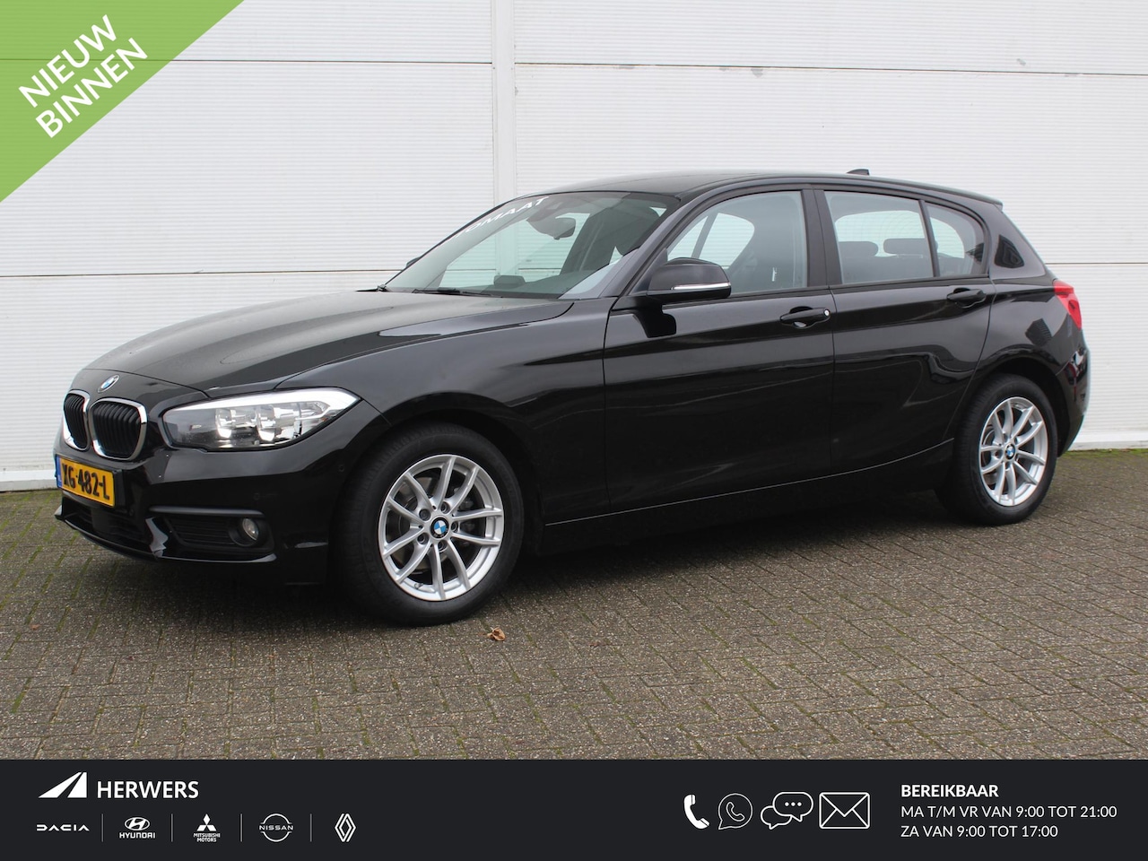 BMW 1-serie - 118i Corporate Lease AUTOMAAT / Navigatie / Achteruitrijcamera / Cruise Control Adaptief / - AutoWereld.nl