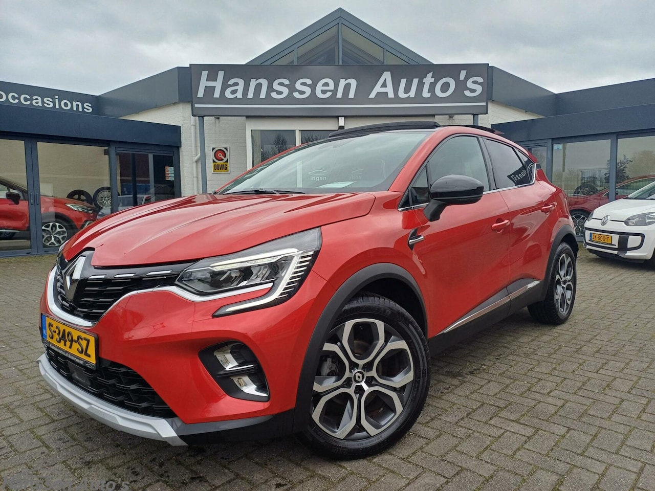 Renault Captur - 1.0 TCe Zen panorama schuifdak - AutoWereld.nl