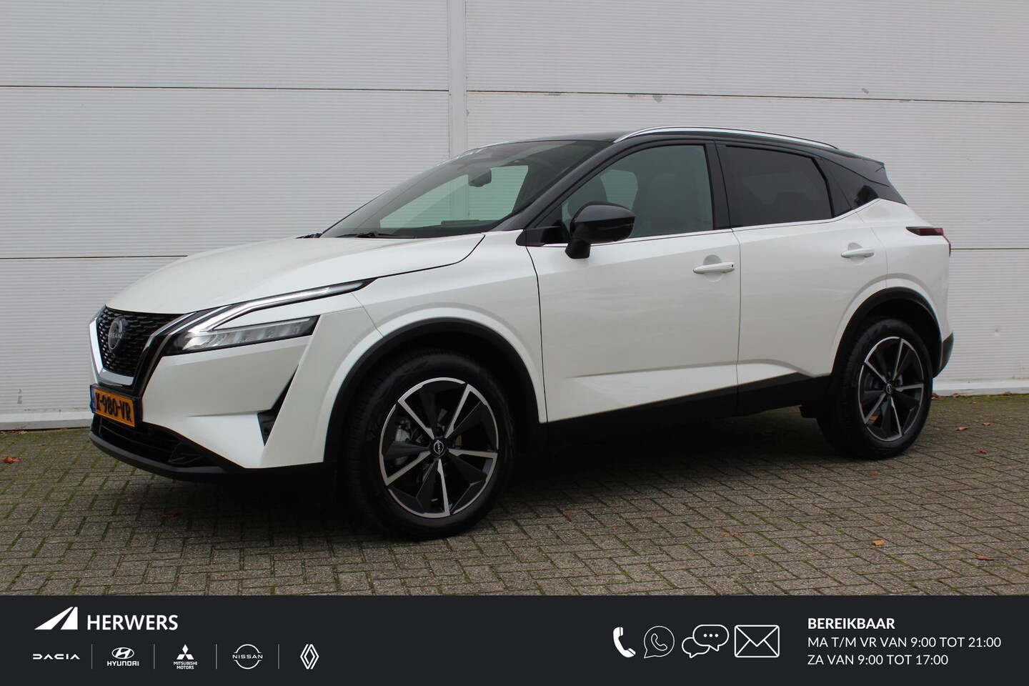 Nissan Qashqai - 1.3 MHEV Xtronic Tekna / Navigatie + Apple Carplay/Android Auto / Panoramadak / Keyless En - AutoWereld.nl