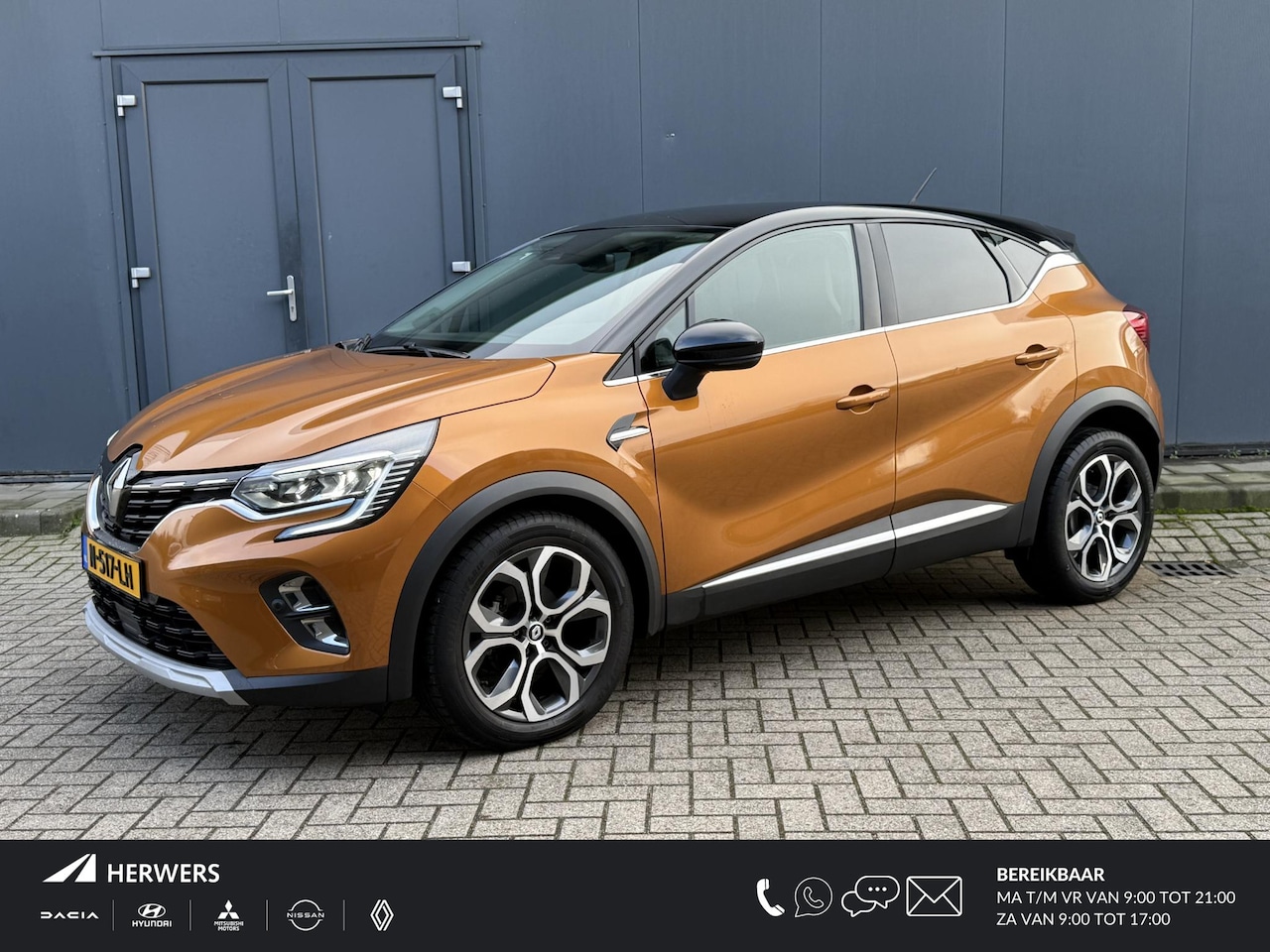 Renault Captur - 1.3 TCe 140 Intens / Automaat / Navigatie / Camera / Cruise Control / Keyless Entry & Go / - AutoWereld.nl