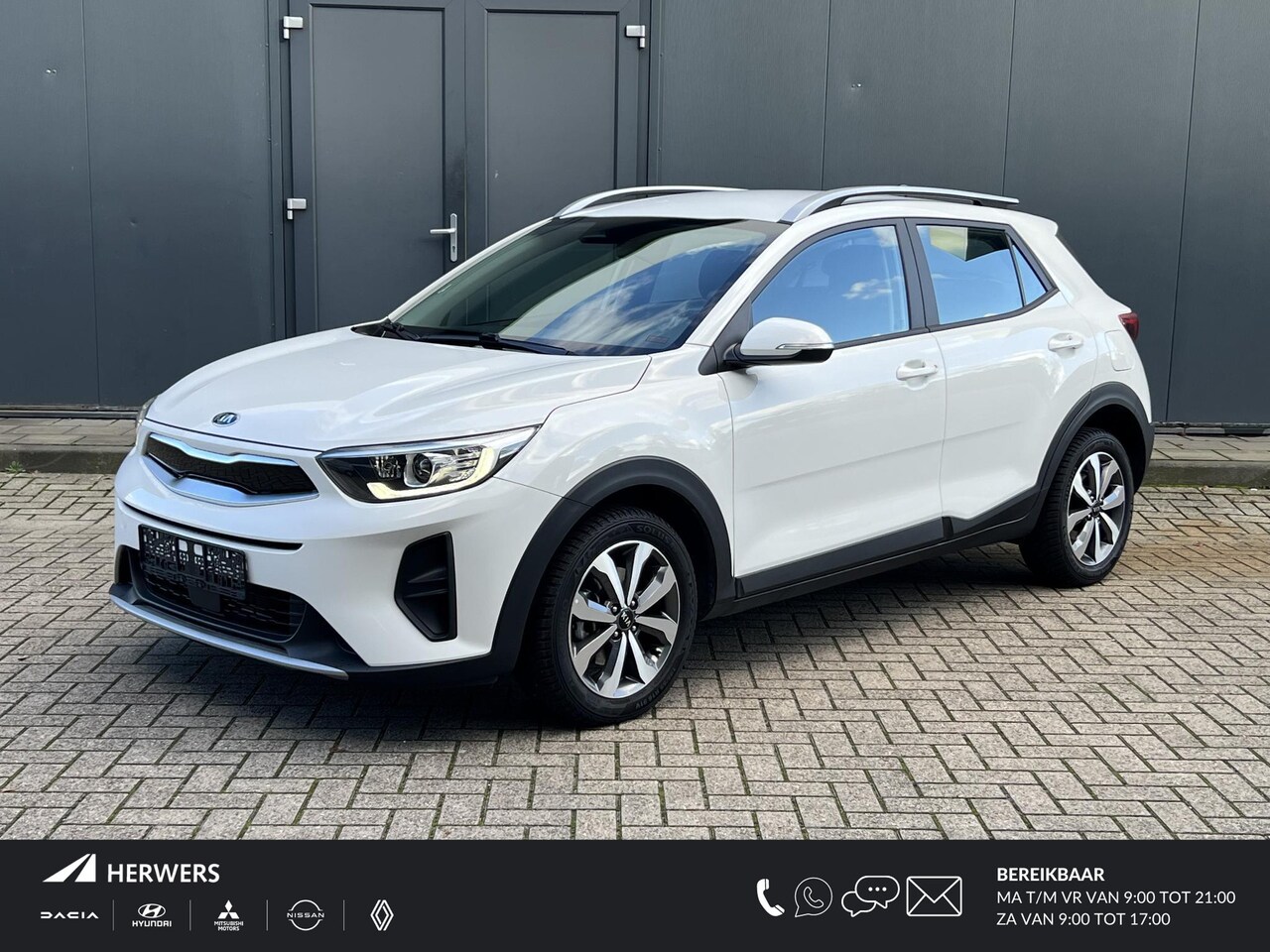 Kia Stonic - 1.0 T-GDi MHEV DynamicPlusLine Automaat / Fabriekgarantie tot 26-07-2028 / Navigatie / Ach - AutoWereld.nl