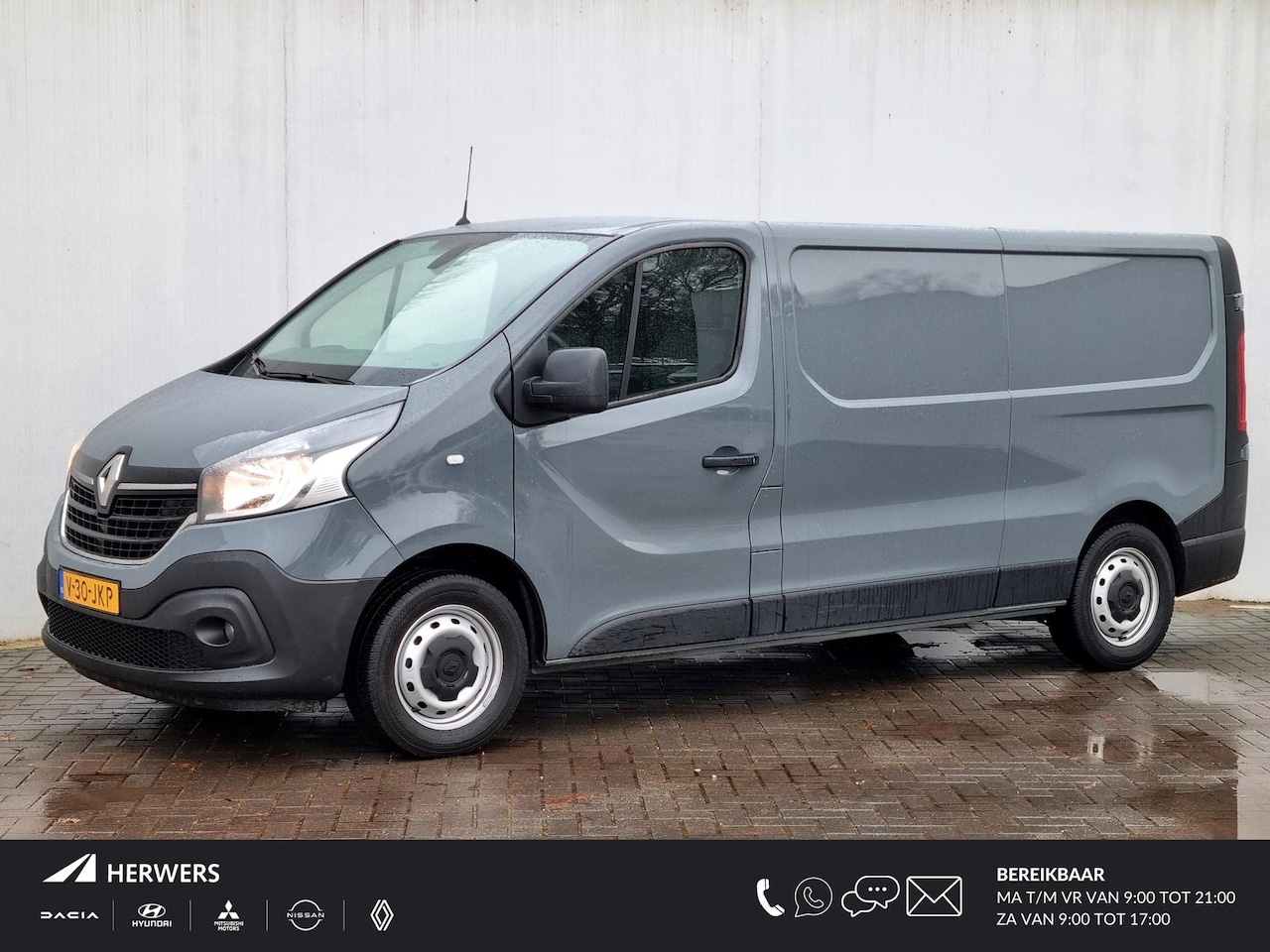 Renault Trafic - 2.0 dCi 145 PK T30 L2H1 Comfort / 2000KG Trekgewicht / Navigatie / Achteruitrijcamera / Ai - AutoWereld.nl