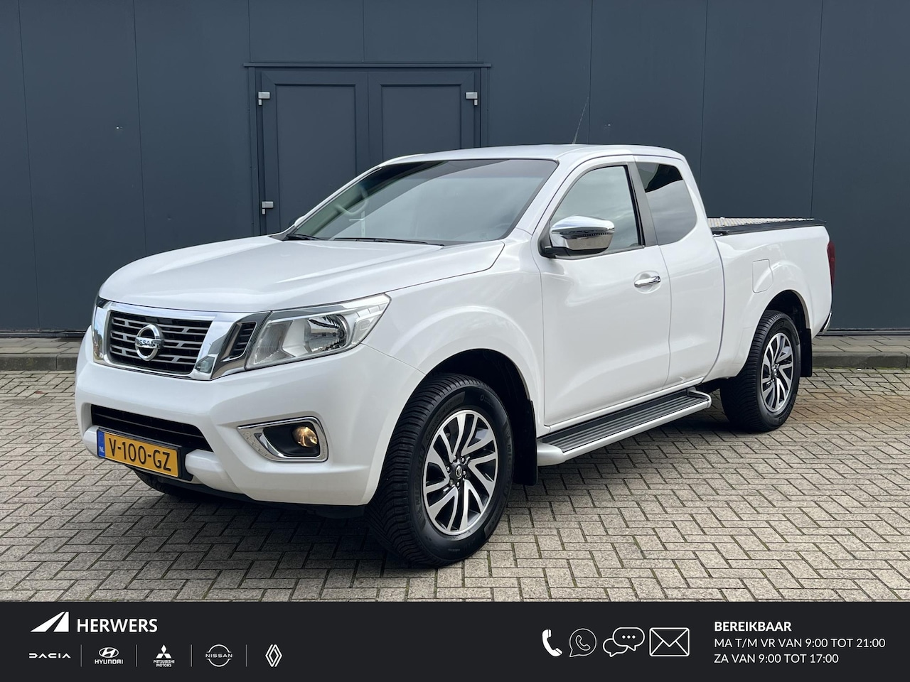 Nissan Navara - 2.3 dCi N-Connecta King Cab / Trekhaak (3500 kg trekgewicht) / Cruise Control / Achteruitr - AutoWereld.nl