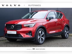 Volvo XC40 - B3 Automaat Ultimate Dark, Lederen bekleding | Panoramadak | Pilot Assist | Elektrisch bed