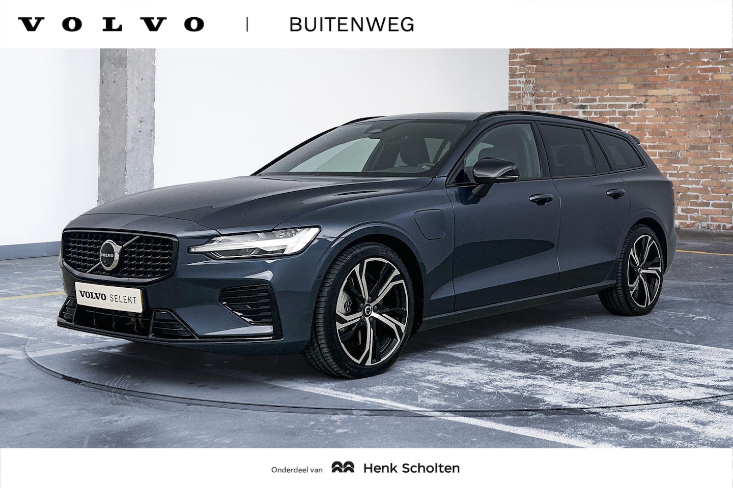 Volvo V60 - T6 Automaat Recharge AWD Plus Dark | Harman Kardon Premium Sound | Panoramadak | 19" 5-Tri - AutoWereld.nl