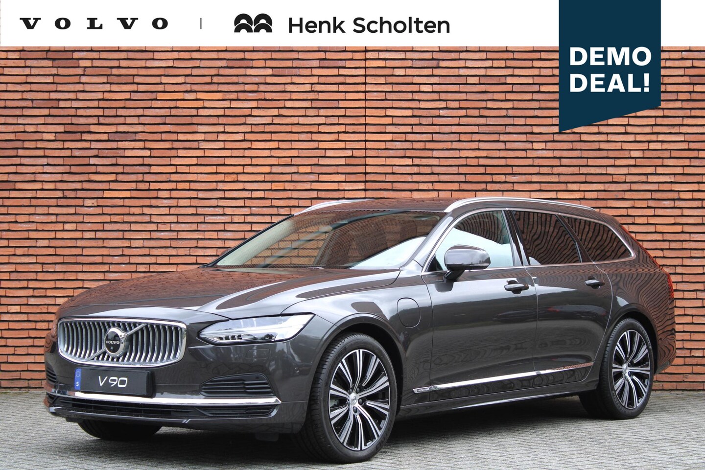 Volvo V90 - T6 355PK AUT8 AWD Ultimate Bright, Panoramadak, All-Season banden, 360 Graden Camera, Stan - AutoWereld.nl