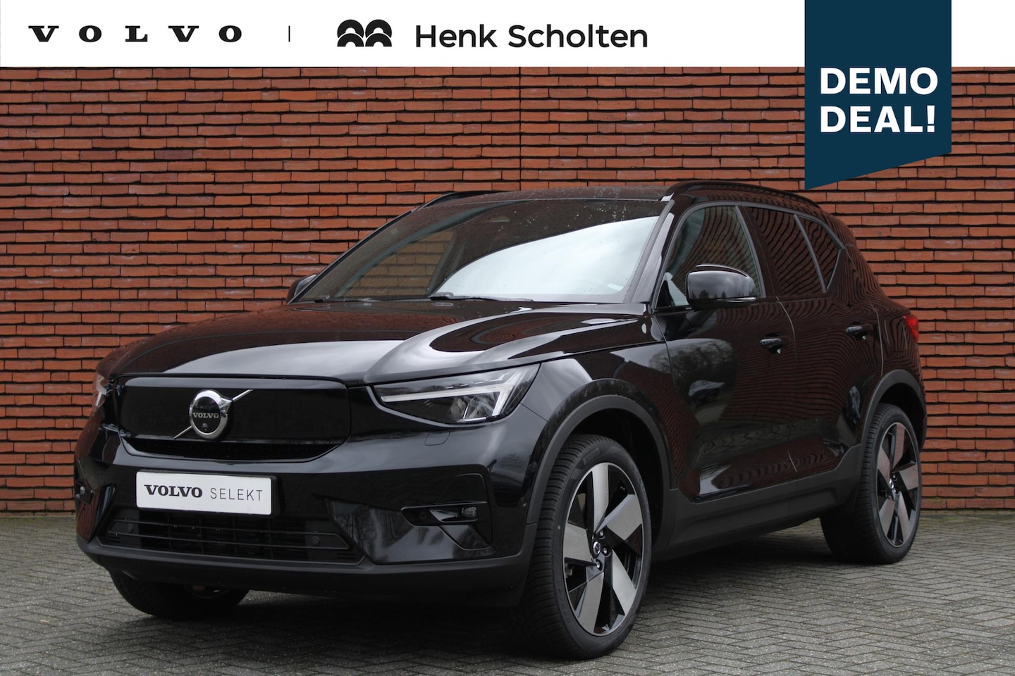 Volvo XC40 - Single Motor Extended Range Plus 82 kWh, 20 inch Lichtmetalen velgen, Extra getint glas, K - AutoWereld.nl