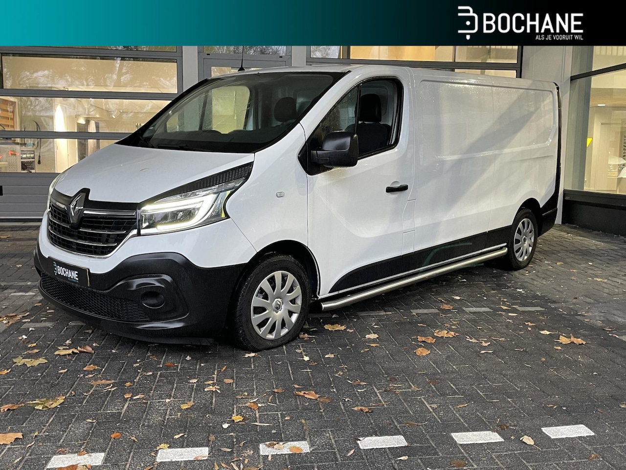 Renault Trafic - 2.0 dCi 120 T29 L2H1 Comfort | Navigatie | Trekhaak | Betimmering | All-Season banden - AutoWereld.nl