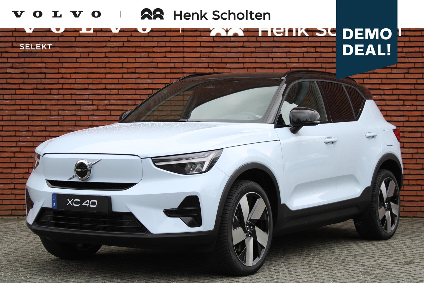 Volvo XC40 - Single Motor Extended Range Plus 82 kWh, 20 inch Lichtmetalen velgen, Extra getint glas, K - AutoWereld.nl