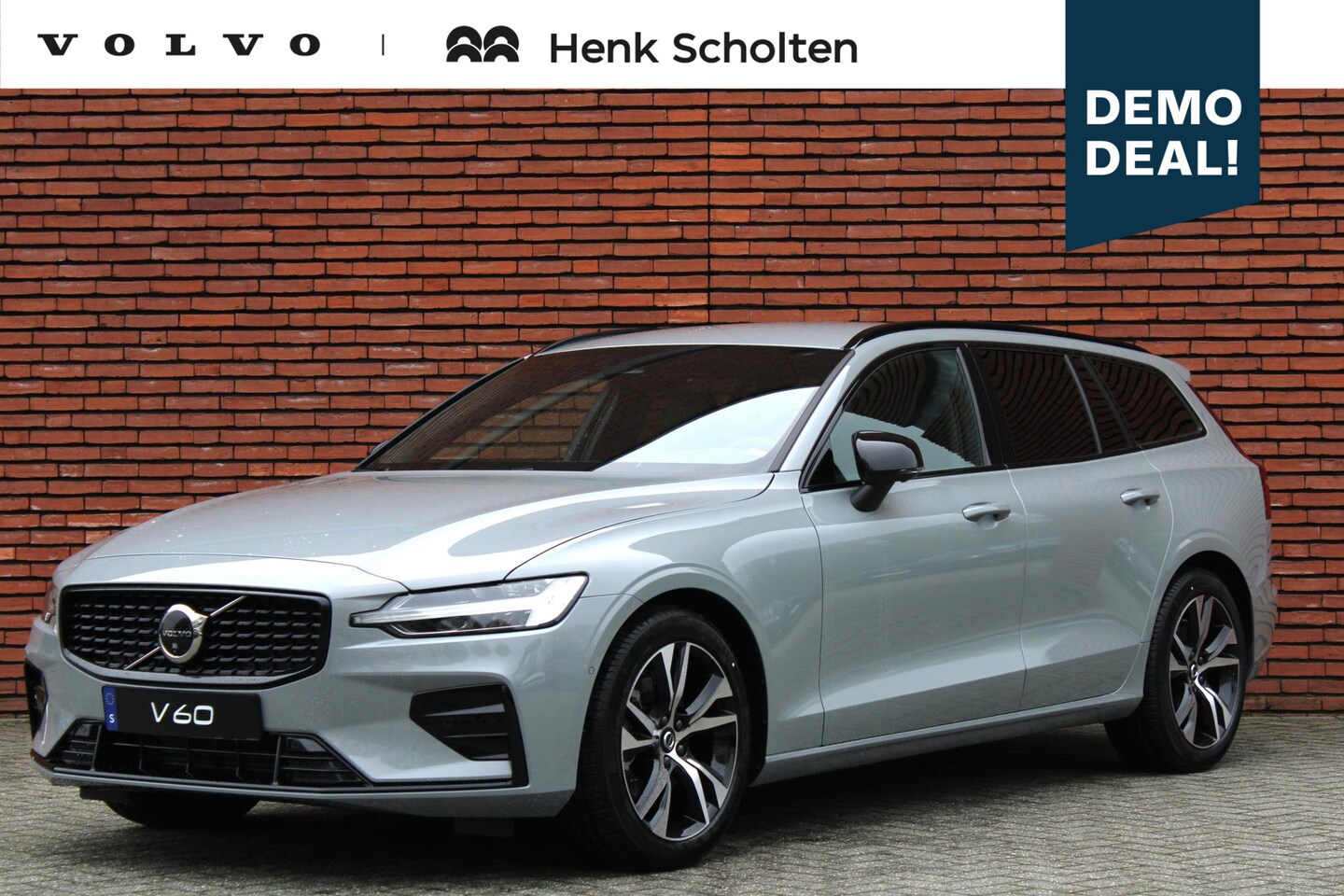 Volvo V60 - B4 197PK AUT7 Plus Dark, Harman/Kardon Premium geluidssysteem, 360 graden camera, BLIS dod - AutoWereld.nl