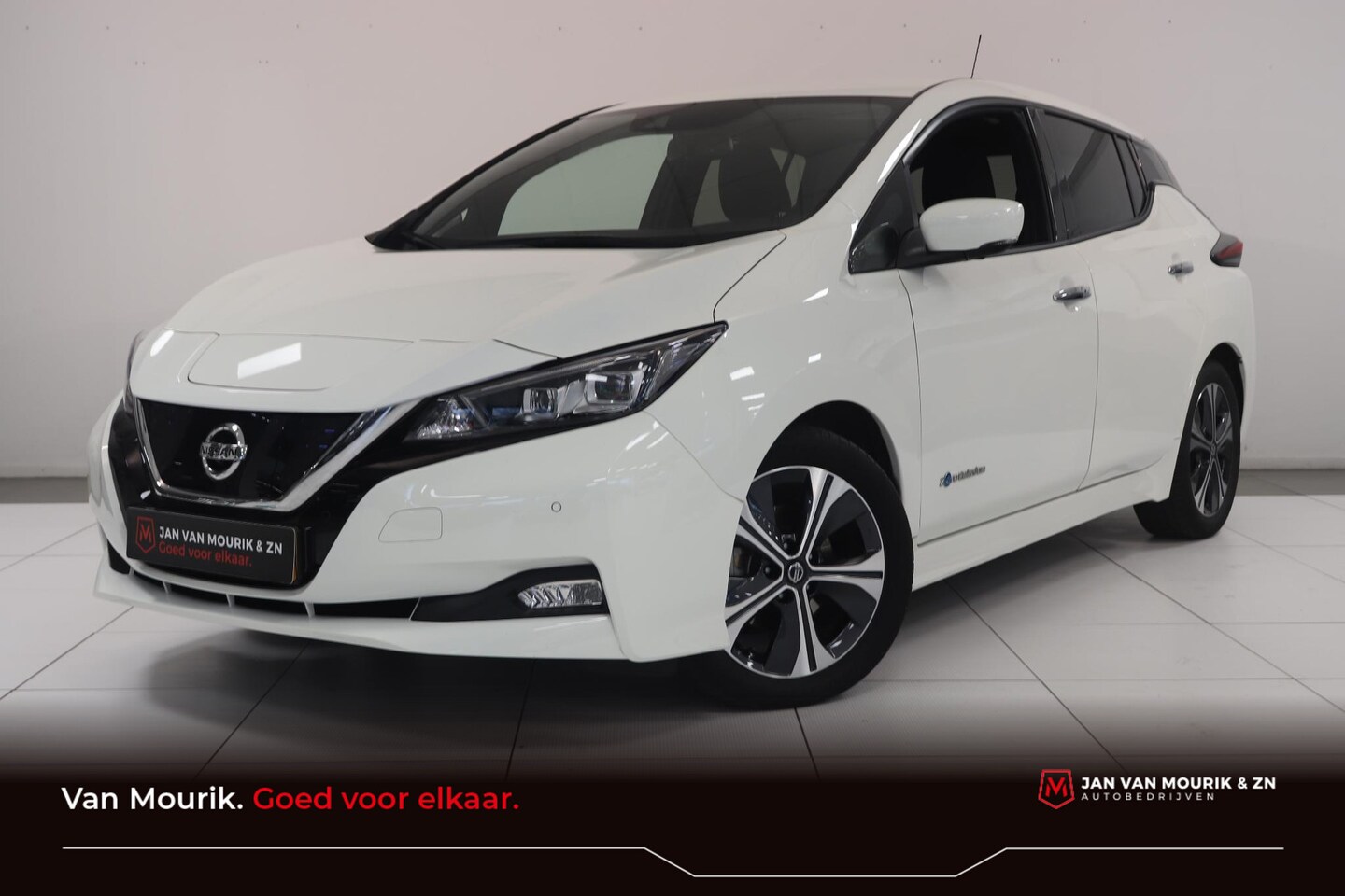 Nissan LEAF - Tekna 40 kWh | BOSE Audio | 360° camera | Stoelverwarming | - AutoWereld.nl