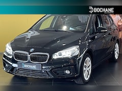 BMW 2-serie Active Tourer - 225xe Luxury | Navigatie | Head-Up Display | Trekhaak