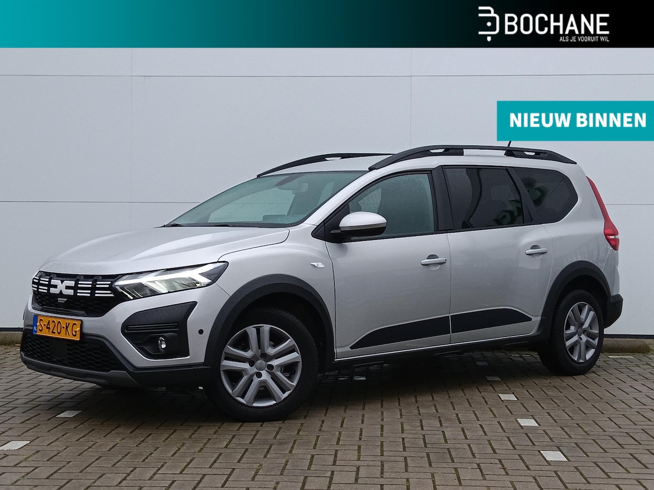 Dacia Jogger - 1.0 TCe 110 Expression | 7-Persoons | Navigatie | Achteruitrijcamera | All-Season banden - AutoWereld.nl