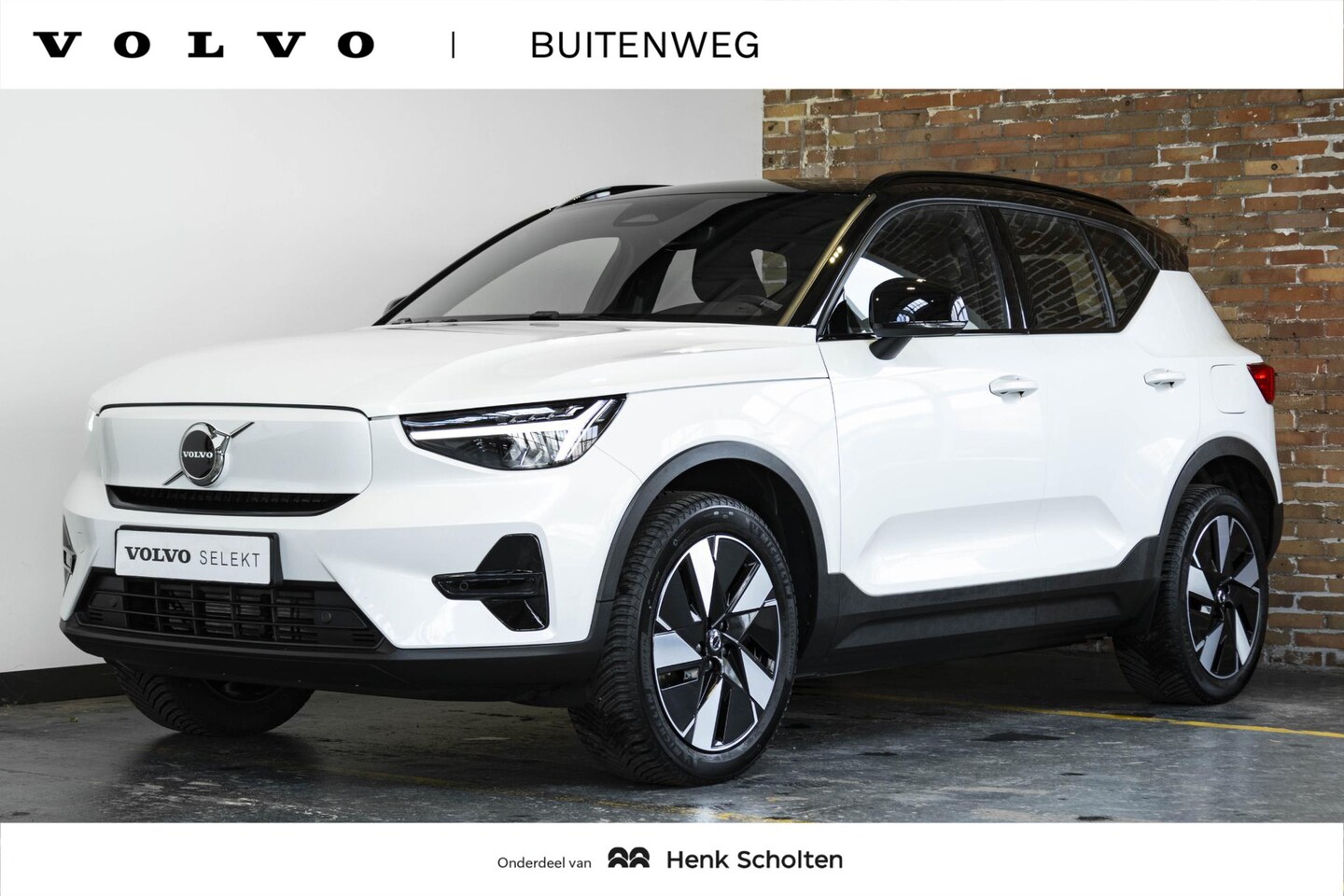 Volvo XC40 - Single Motor Extended Range Plus 82 kWh | Wegklapbare trekhaak | Stoelverwarming | Parkeer - AutoWereld.nl