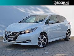 Nissan LEAF - 40 kWh N-Connecta Navigatie / Climate Control / Stuurwielverwarming / Achterbankverwarming