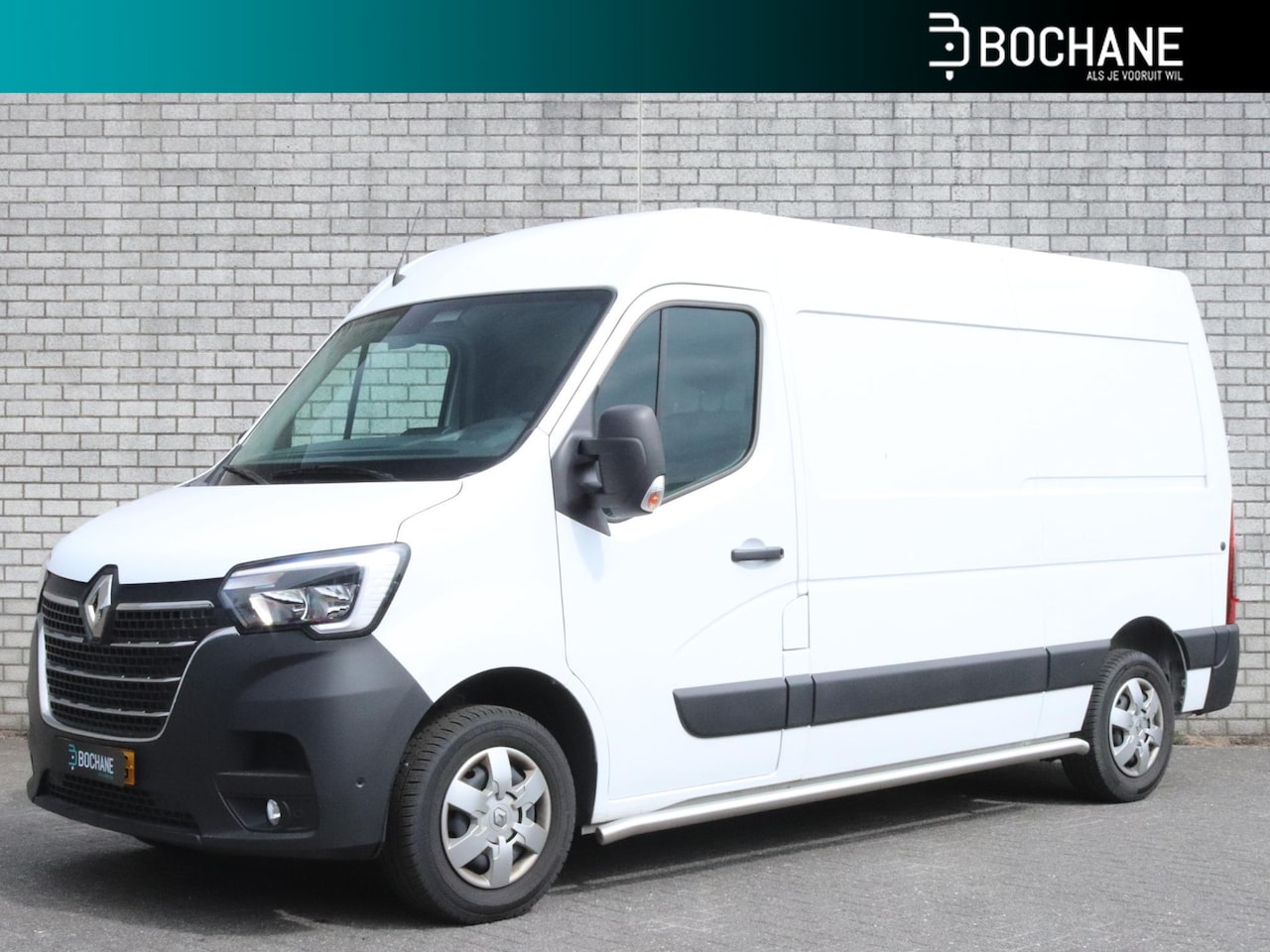 Renault Master - 2.3 dCi 135 T35 L2H2 Work Edition | Trekhaak | A. Camera | Navi | Airco | Cruise | Lat om - AutoWereld.nl