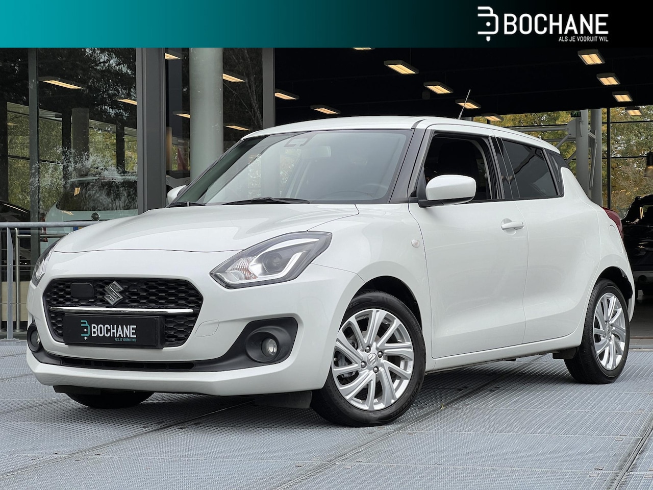 Suzuki Swift - 1.2 Select Smart Hybrid Automaat | Parkeersensoren achter | Dodehoekdetectie | Adaptieve C - AutoWereld.nl