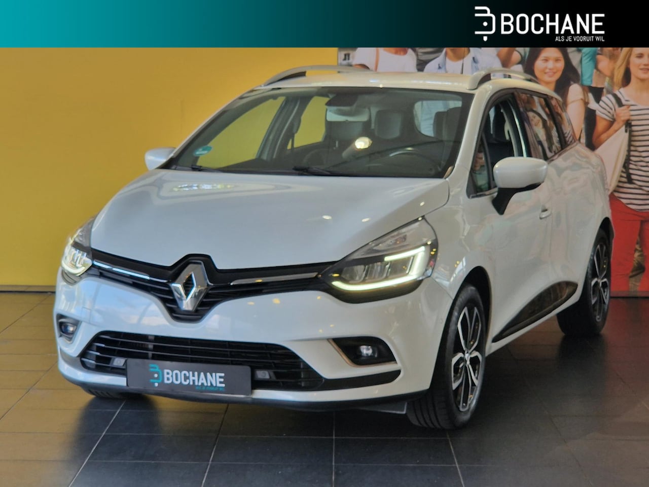 Renault Clio Estate - 1.2 TCe 120 EDC Intens NAVIGATIE | TREKHAAK | ACHTERUITRIJCAMERA - AutoWereld.nl