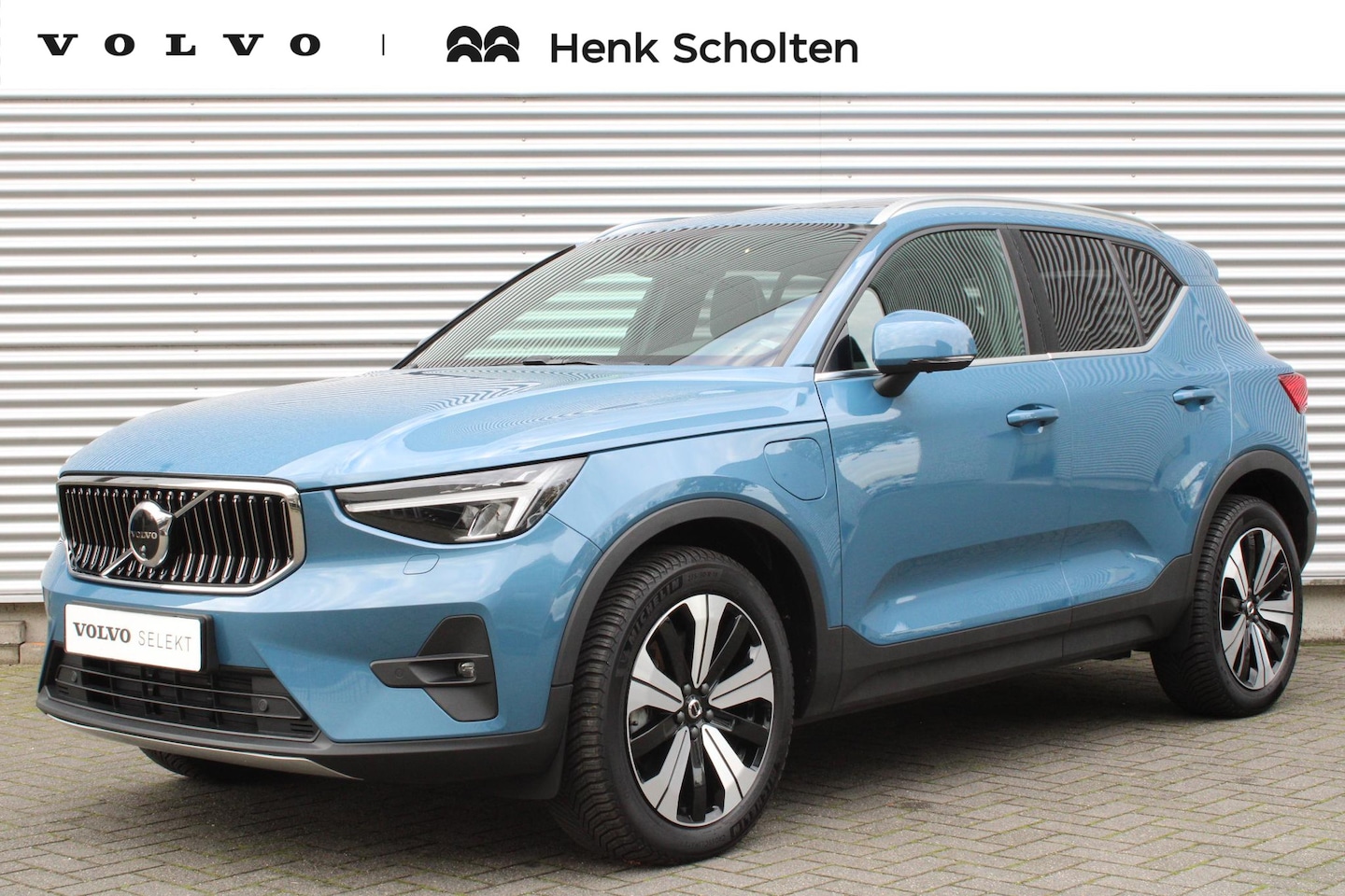 Volvo XC40 - T4 AUT7 211PK Ultimate Bright, Panoramisch Schuif-/Kanteldak, Power Seats Met Geheugenfunc - AutoWereld.nl