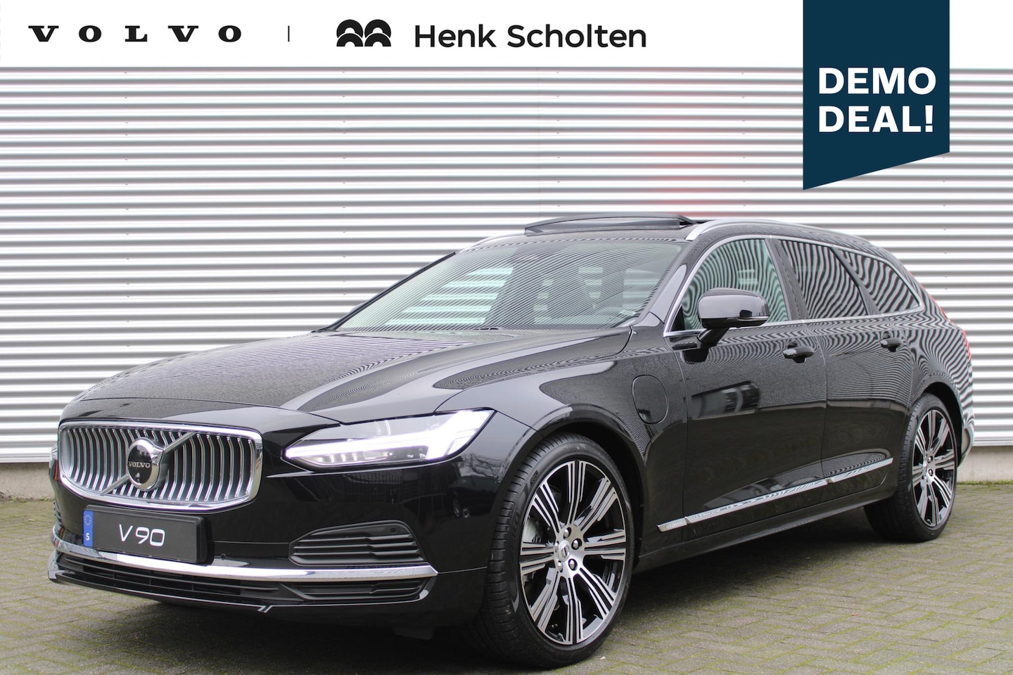 Volvo V90 - T6 Recharge AWD AUT8 350PK Plus Bright, Luchtvering, Nappa Lederen Bekleding Met Stoelvent - AutoWereld.nl