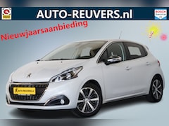 Peugeot 208 - 1.2 PureTech Allure / Navi / CarPlay / Allseason / Camera / Trekhaak