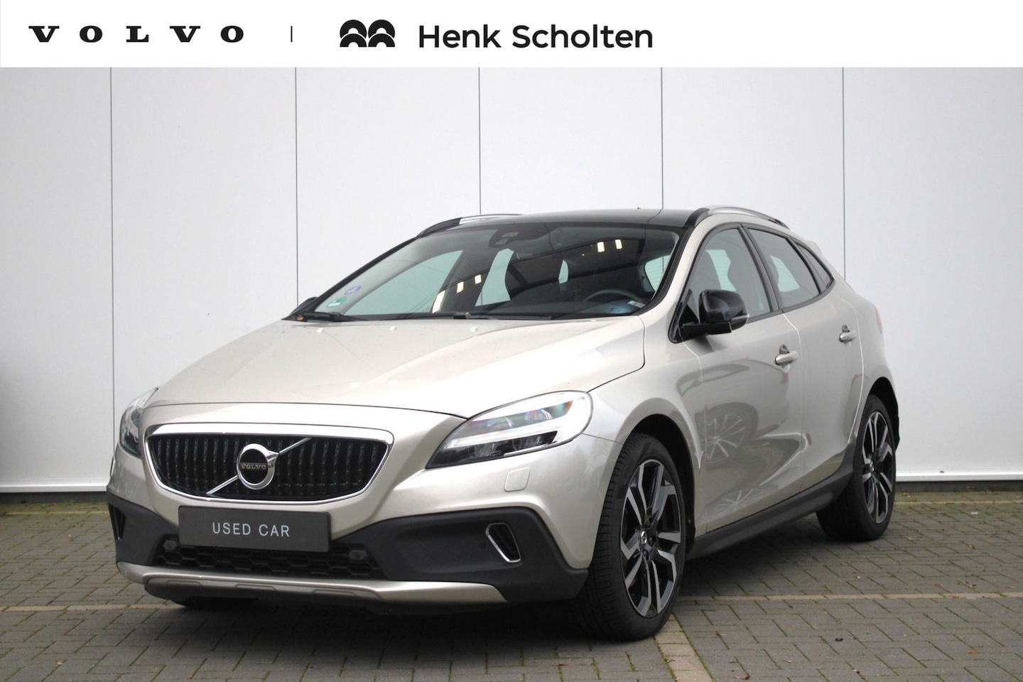 Volvo V40 Cross Country - T3 153PK AUT6 Nordic+ Camera, Park Assist Voor&Achter, Panoramadak, Standkachel, Lederen b - AutoWereld.nl