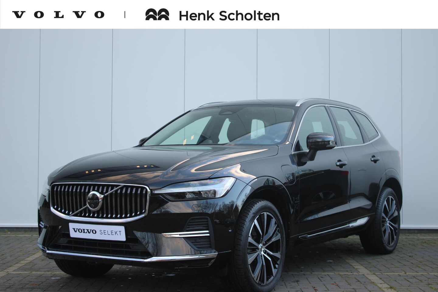 Volvo XC60 - T6 AUT8 350PK Ultimate Bright, Luchtvering, Trekhaak, 360 Graden Camera, Massagefunctie In - AutoWereld.nl