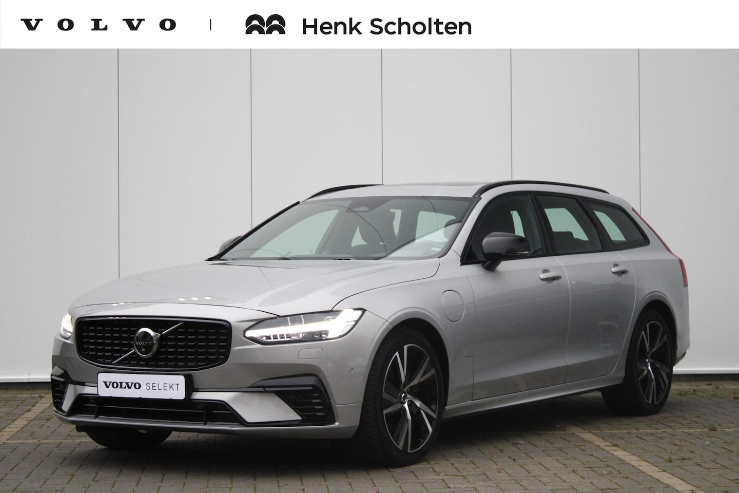 Volvo V90 - T6 AUT8 350PK Ultimate Dark, Luchtvering, Bowers & Wilkins High End Audio, 360 Graden Came - AutoWereld.nl