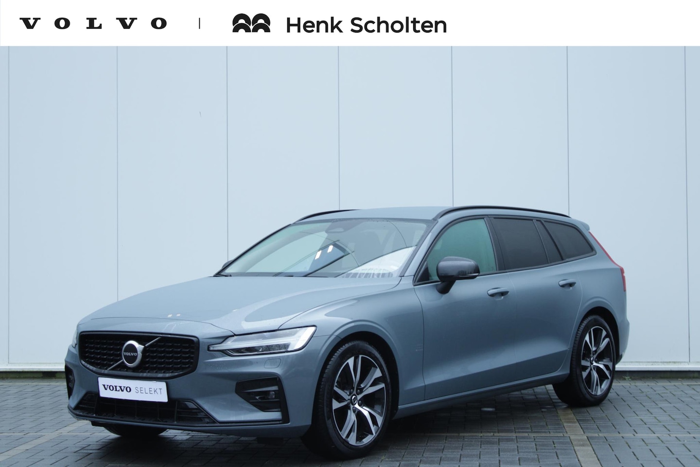 Volvo V60 - B3 163PK AUT7 Plus Dark, Harman Kardon Premium Audio, 360 Graden Camera, Panorama Dak, Ver - AutoWereld.nl