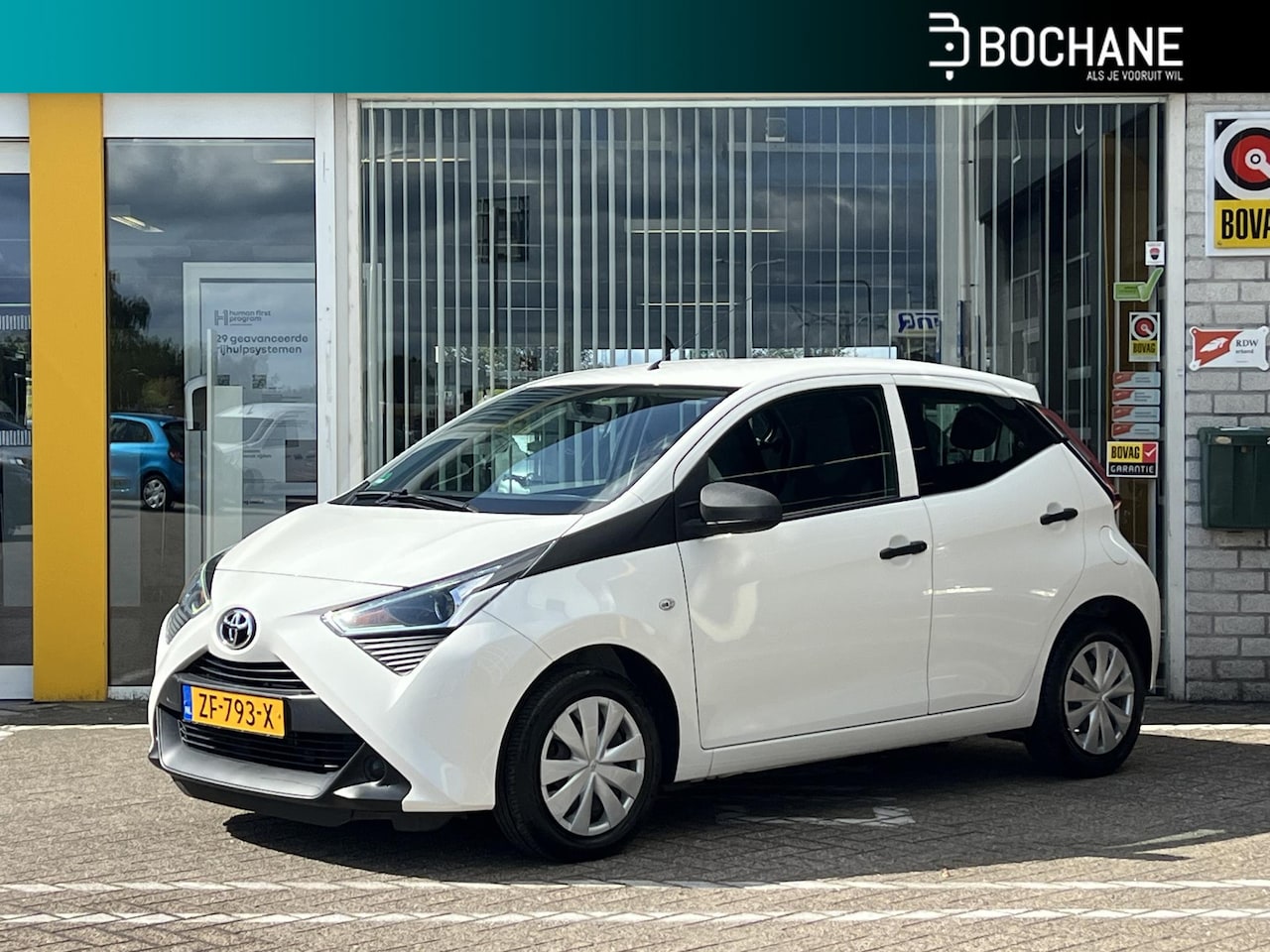 Toyota Aygo - 1.0 VVT-i x-fun 1.0 VVT-i x-fun | 5-Deurs - AutoWereld.nl