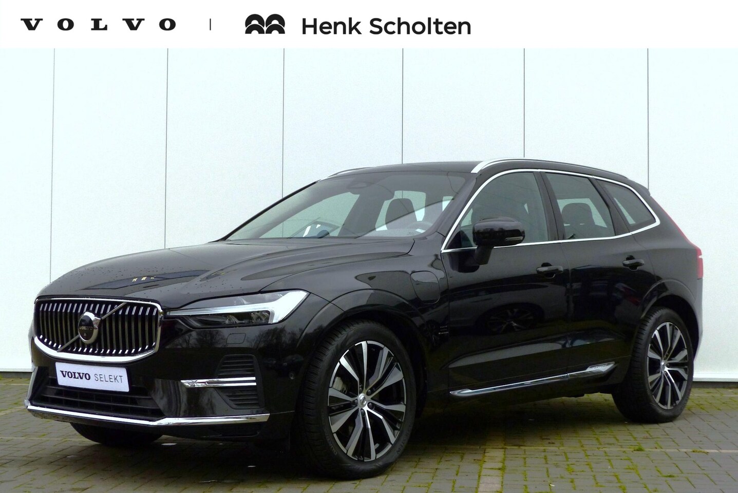 Volvo XC60 - T6 AUT8 350PK Ultimate Bright, Luchtvering, Trekhaak, 360 Graden Camera, Massagefunctie In - AutoWereld.nl