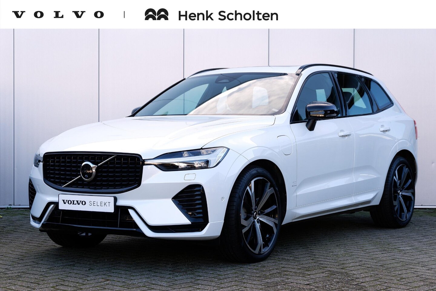 Volvo XC60 - T6 AUT8 350PK Ultimate Dark, Bowers & Wilkins Audio, Luchtvering, Achterbank Verwarmd, Tre - AutoWereld.nl