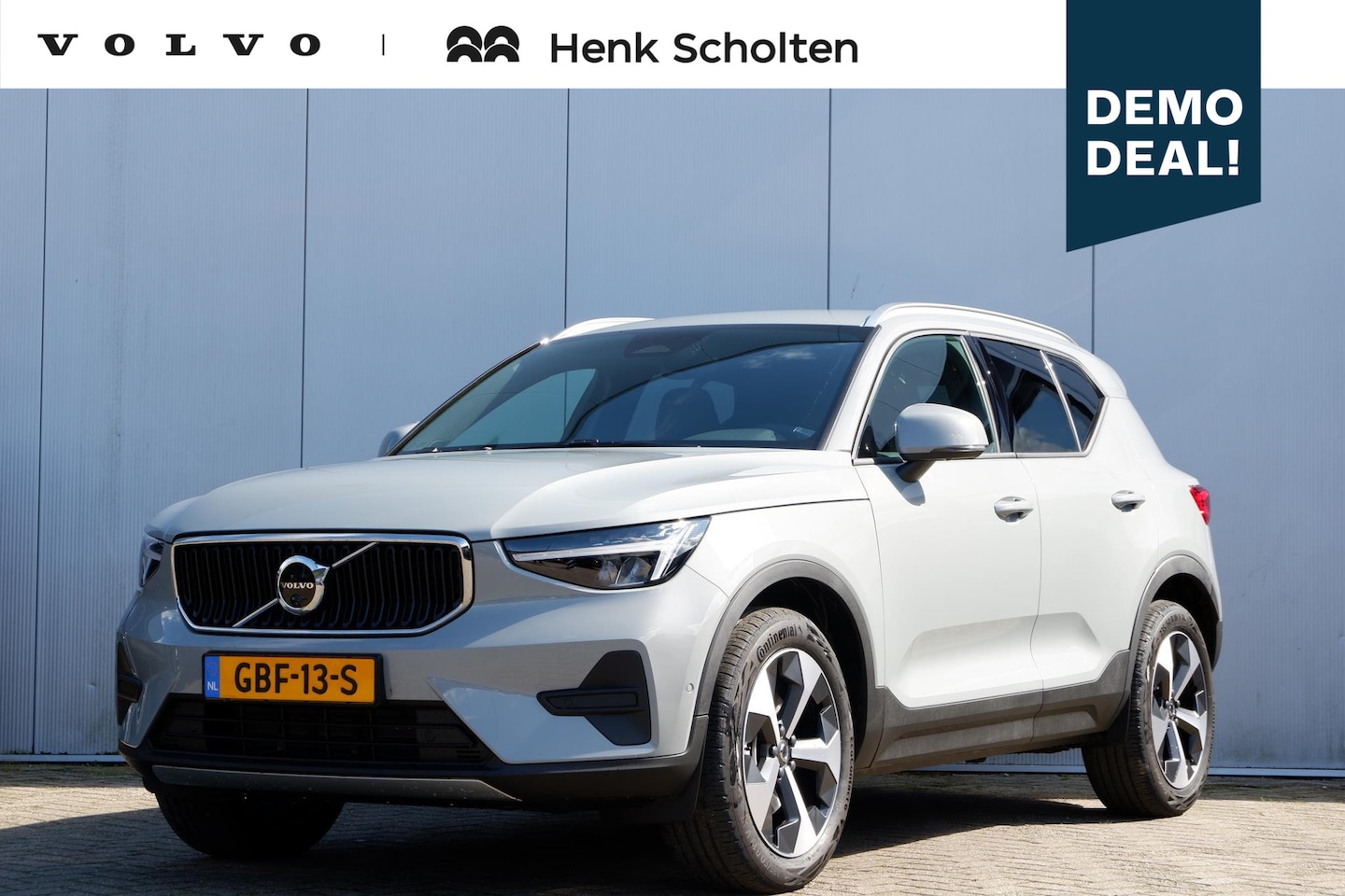 Volvo XC40 - B4 AUT7 197PK Core, Business Edition, Getint glas achter, 360 graden camera, 19" Lichtmeta - AutoWereld.nl