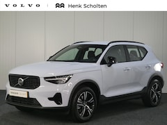 Volvo XC40 - B4 AUT7 197PK Plus Dark, Adaptieve Cruise Control, Pilot Assist, Harman/Kardon Audiosystee