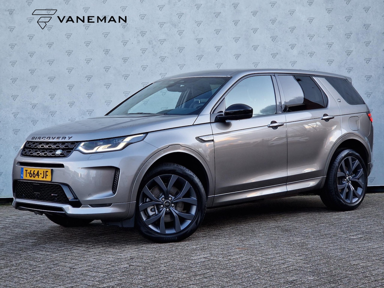 Land Rover Discovery Sport - P300e 1.5 R-Dynamic HSE | Leder | BSD | Pano | Stoelverwarming | LED | Apple Carplay / And - AutoWereld.nl