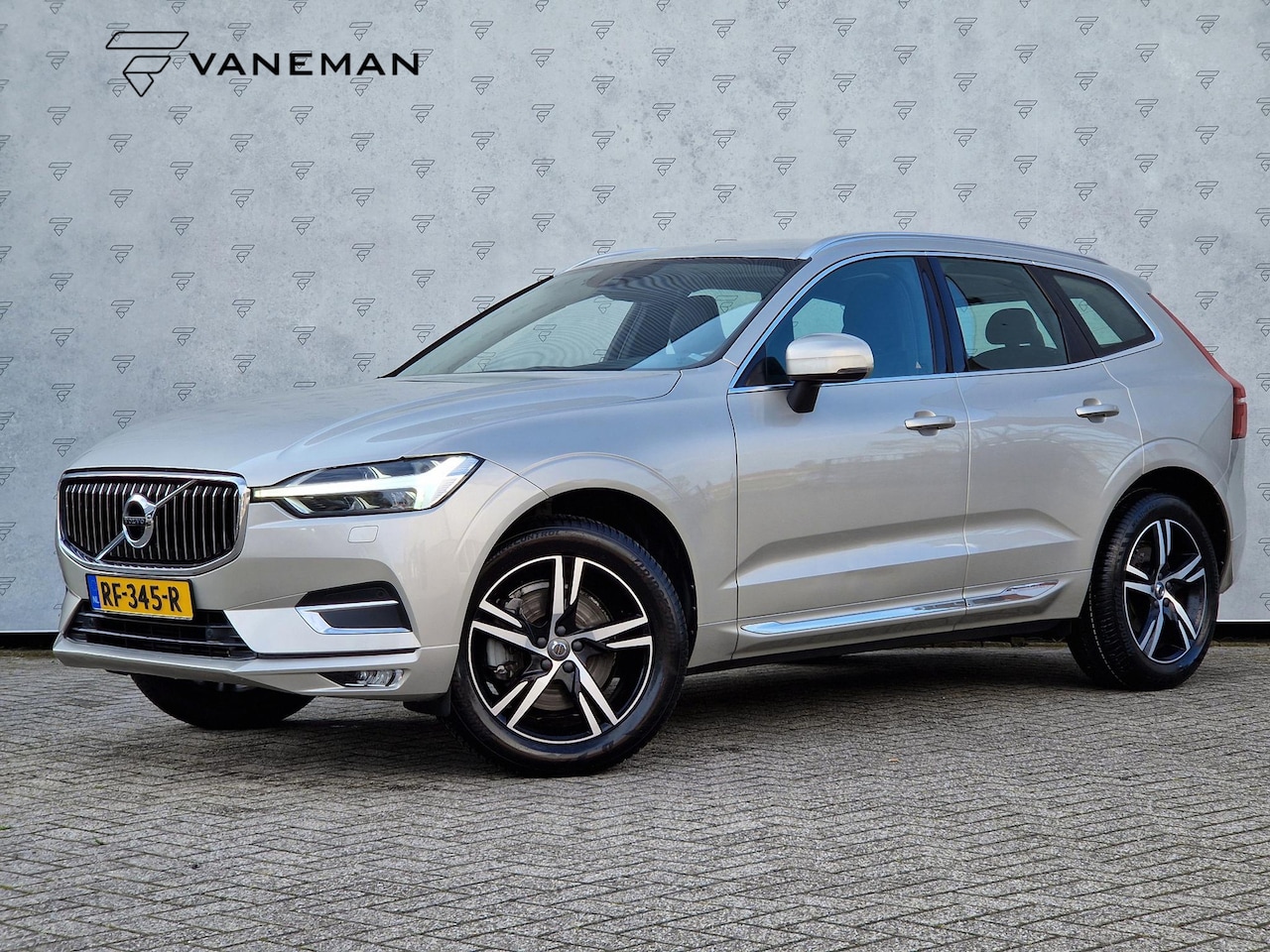 Volvo XC60 - 2.0 T5 AWD Inscription Automaat | BLIS | Leder | Camera | Navi | Stoelverwarming | 4S Band - AutoWereld.nl