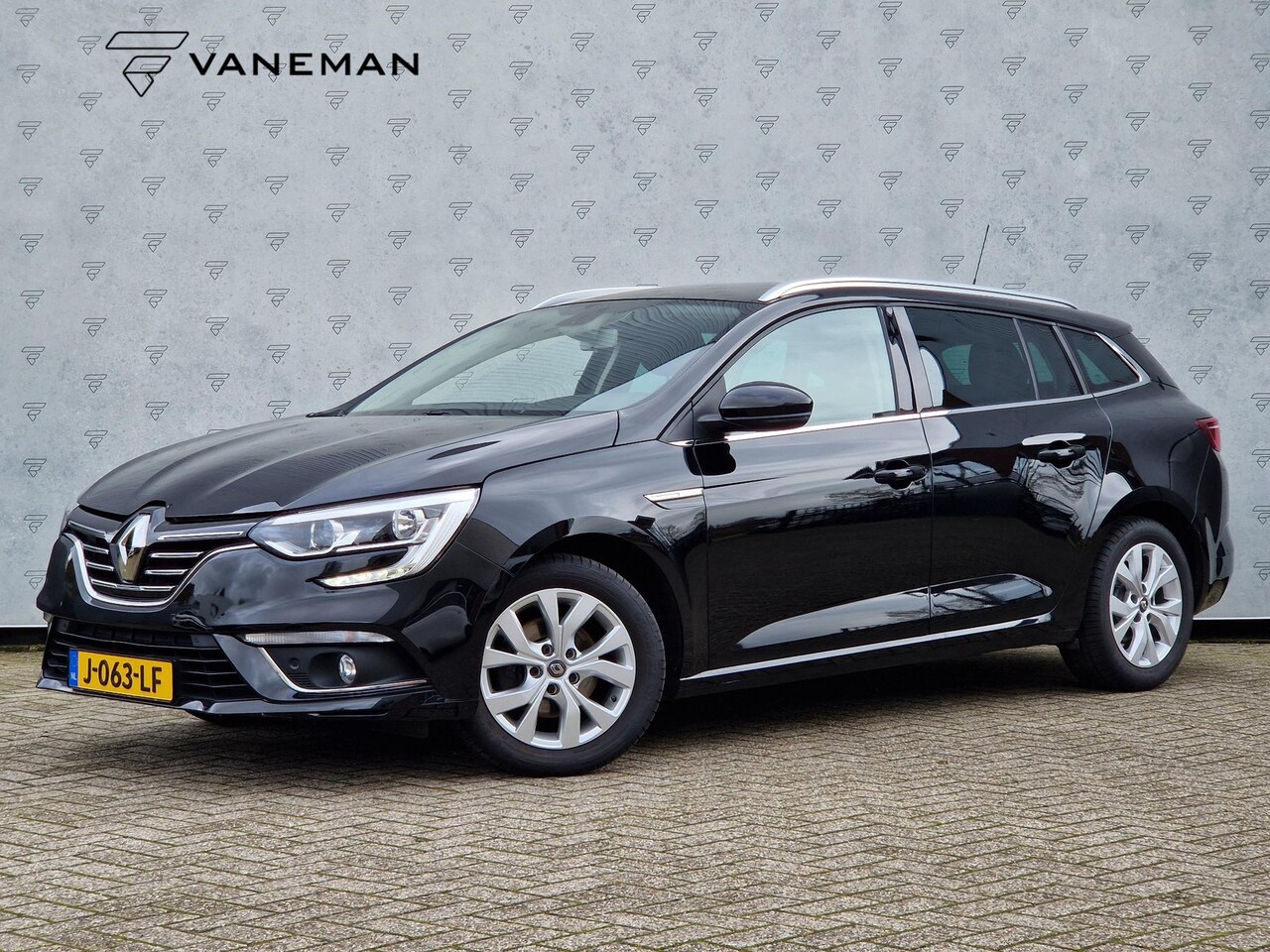 Renault Mégane - 1.3 TCe Limited Automaat | Android Auto / Apple Carplay | Camera | Navi | Stoelverwarming - AutoWereld.nl