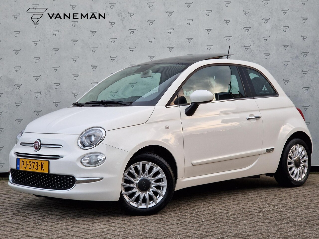 Fiat 500 - 0.9 TwinAir Turbo Lounge | Pano | Cruise | DAB | Licht- en Regensensor | Navi | - AutoWereld.nl