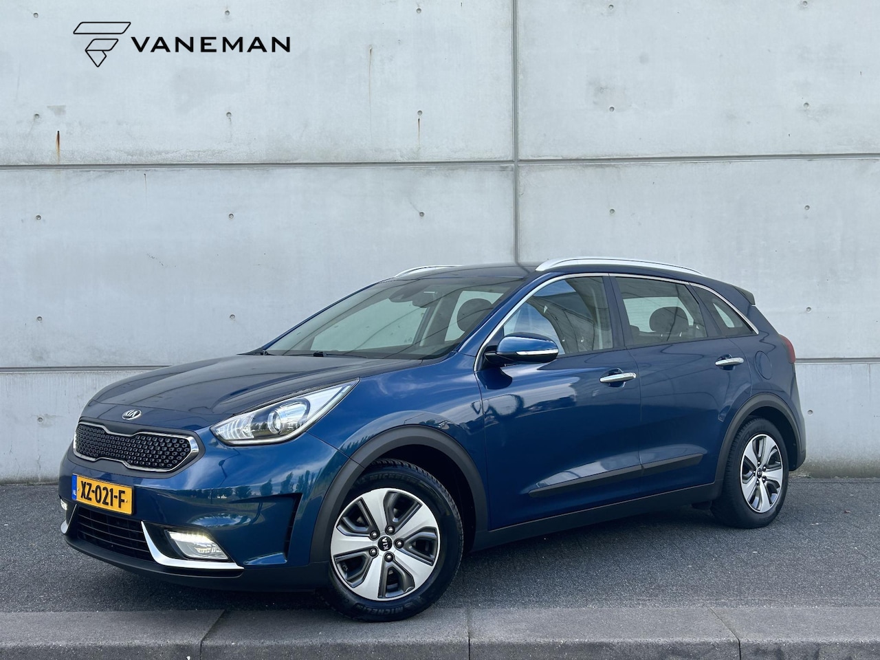 Kia Niro - 1.6 GDi Hybrid DynamicLine Automaat | Trekhaak | Camera | Navi | H-Leder | Clima | 16” Vel - AutoWereld.nl