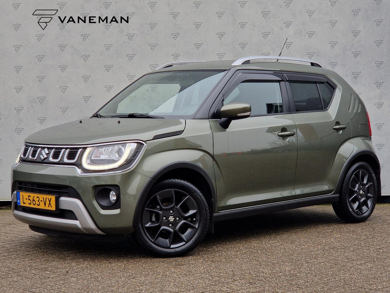 Suzuki Ignis - 1.2 Smart Hybrid Style | 4s banden | Camera | Navi | Stoelverwarming | Cruise | Clima | - AutoWereld.nl