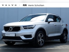 Volvo XC40 - T4 AUT8 190PK Momentum, Park assist voor & achter met camera, DAB+ radio, Sensus Full map